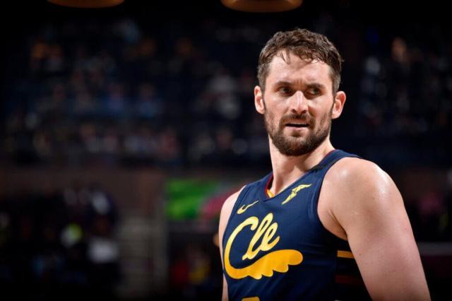 开云体育-拉夫再度赛中情绪失控 他应该学格里芬买断离队?